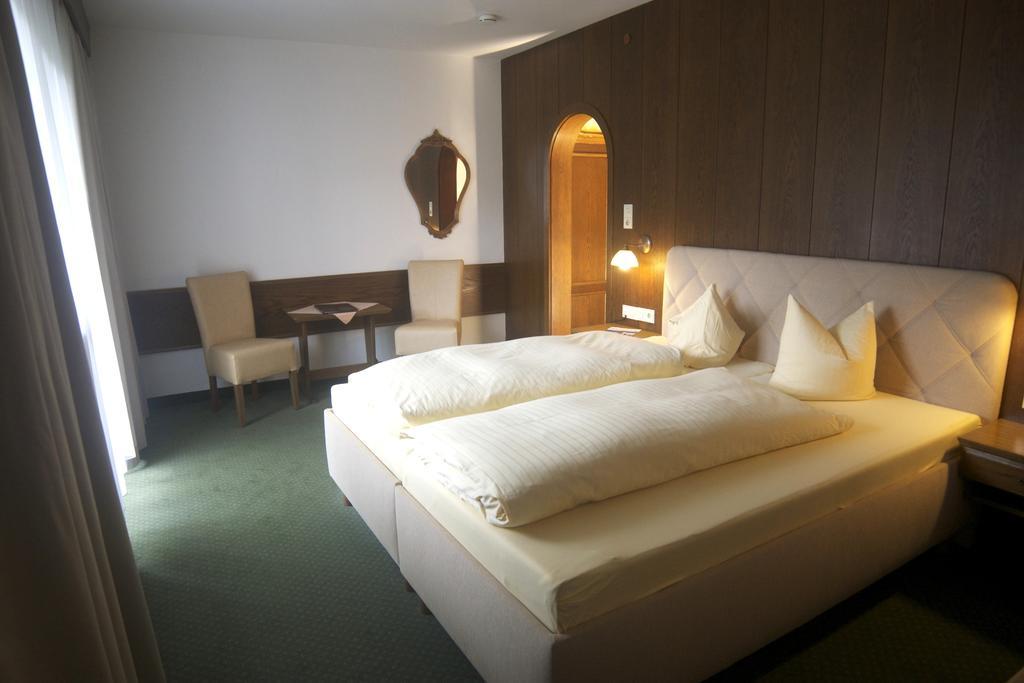 Hotel Sonnhof Mutters Exterior photo