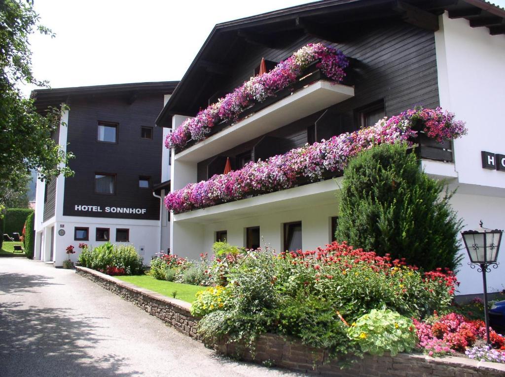 Hotel Sonnhof Mutters Exterior photo
